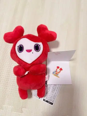 TWICE 채영 봉제 인형 한정판 핀배지