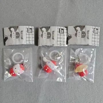 산리오 딸기 메지루시 액세서리 3개 세트