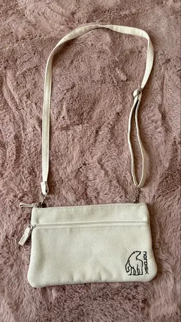 노르디스크 화이트 캔버스 숄더백