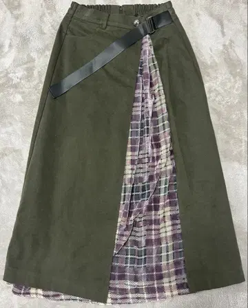 [ 미사용 ] 올리브 그린 롱 스커트 사이드 슬릿