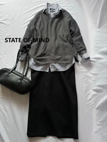 스테이트 오브 마인드 타이트 롱 스커트 블랙 맨투맨 haunt