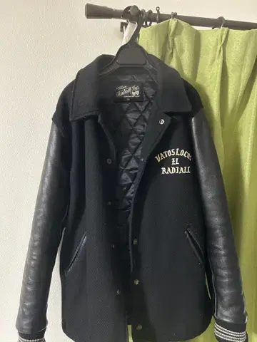 Radiall Inc. Vatos Locos 바시티 자켓