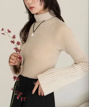 hinari 바이컬러 리브 플레어 니트