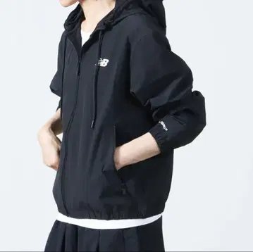 New Balance 뉴발란스 스트레치 우븐 자켓 블랙