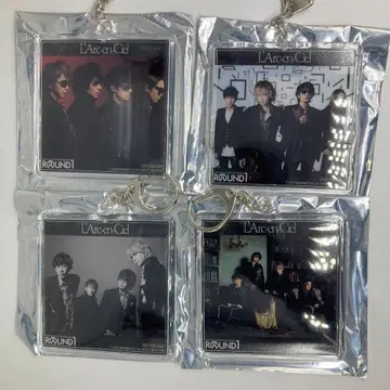 라르크 아크릴 키링 4종 세트 L'Arc-en-Ciel