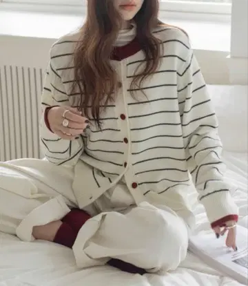 GEMEDA 보더 무늬 크루넥 가디건