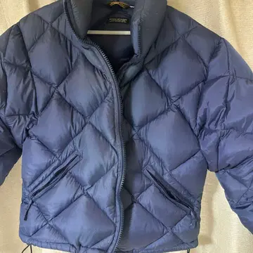 네이비 퀼팅 다운 자켓