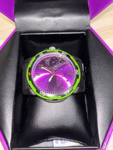 새상품급 EVANGELION THE REAL 4D 창간호 기체 팔 시계