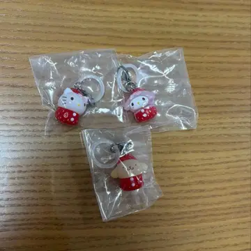 산리오 딸기 메지루시 액세서리 키티 마이멜로디 폼폼푸딩