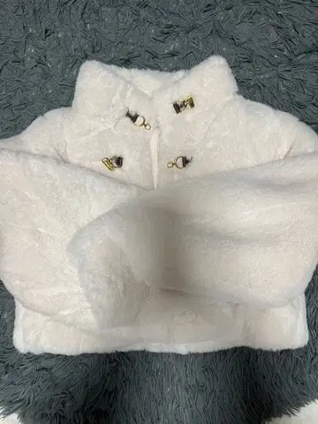 화이트 퍼 숏 자켓