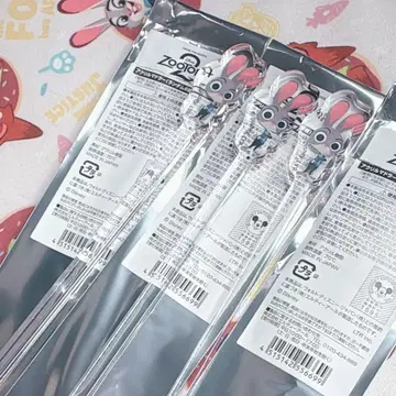 주토피아 카페 아크릴 마들러 주디