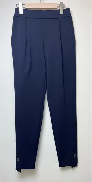 새상품 BEATRICE 베아트리스 테이퍼드 팬츠 25AW