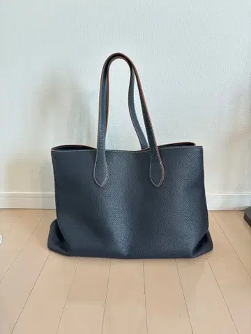 일루미초 A-1 슈링크 레더 토트백 네이비