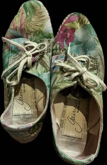 주드 보태니컬 무늬 통굽 스니커즈 사이즈 37 23.5cm