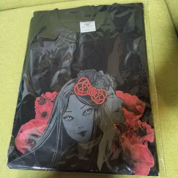 이토 준지 x 산리오 캐릭터즈 토미에 T셔츠 L 사이즈 기모노