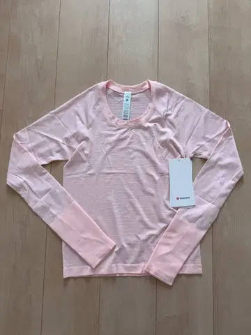 lululemon 긴팔 T셔츠 US 6 JPM 핑크 택 포함 새상품