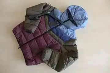 새상품 정품 디스퀘어드 멀티 브랜드 프린트 로고 다운 자켓