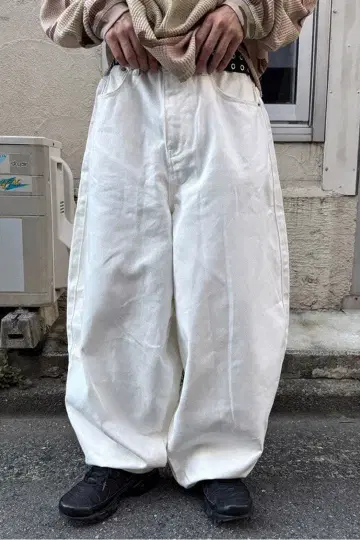 미사용 새상품 벌룬 코튼 팬츠 M