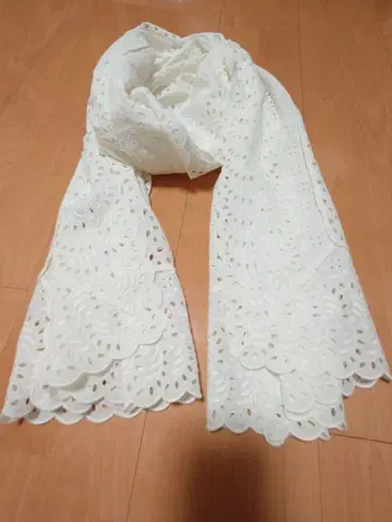 마가렛호웰 레이스 스캘럽 엣지 스카프 스톨 영국제