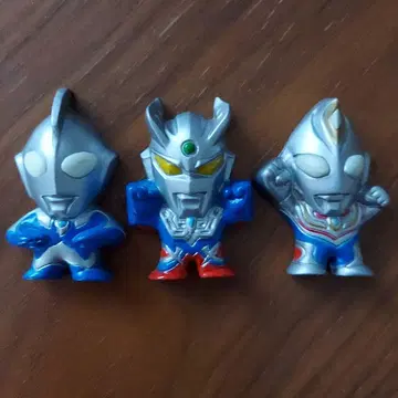 울트라맨 피규어 마그넷 형상화 3체 세트