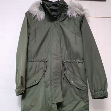 올리브 그린 퍼 포함 모즈 코트