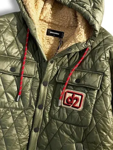 새상품 디스퀘어드 로고 패치 충전솜 보아 퀼팅 자켓