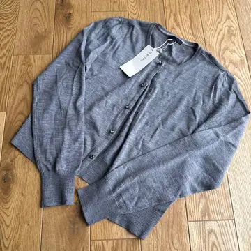 TO BE CHIC 그레이 비쥬 실크 캐시미어 가디건 II