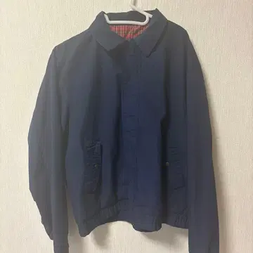 네이비 체크 무늬 안감 점퍼