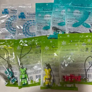 [ 새상품 미개봉 ] BE@RBRICK 차리티 스트랩 9개 묶음 판매