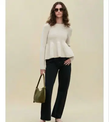 Mila Owen 페플럼 니트