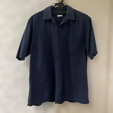 네이비 반팔 셔츠 코튼 소재