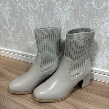 오리엔탈 트래픽 부츠 미사용 새상품