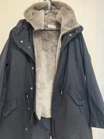 LEPSIM 블랙 모즈 코트 L 사이즈