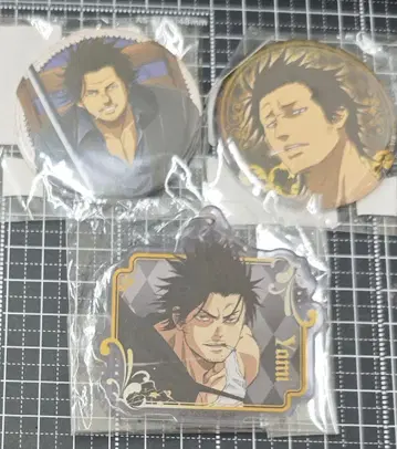 블랙클로버 야미 스케히로 캔뱃지 아크링 키링 마그넷