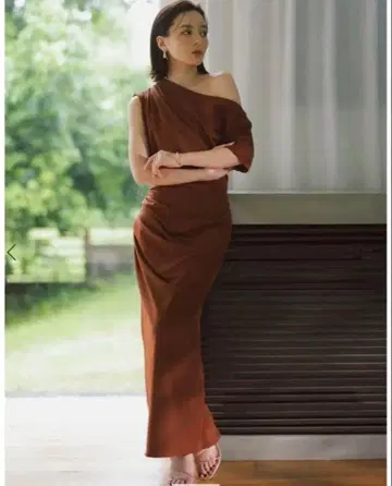 anuans 원숄더 드레이프컷 원피스 아뉴앙스