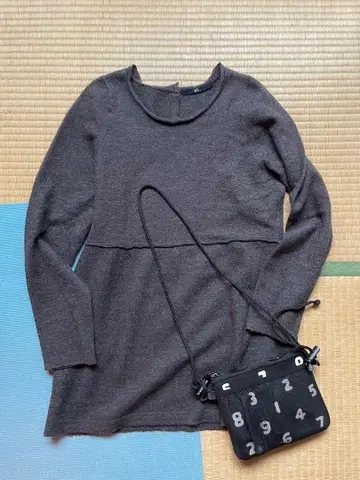 45R 다크 그레이 긴팔 니트 튜닉 울 100%