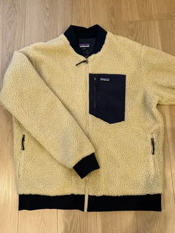 patagonia 플리스 자켓 크림색