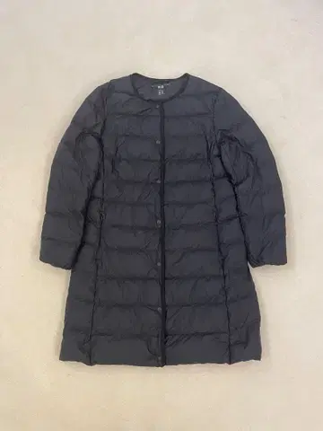 유니클로 울트라 라이트 다운 블랙 롱 코트