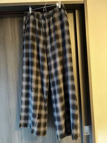 HARE 데미지 체크 팬츠