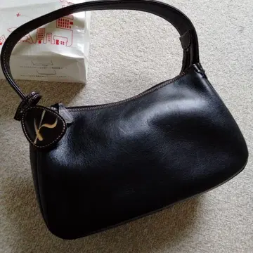 키타무라 블랙 가죽 숄더백