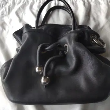 끌로에 블랙 가죽 핸드백