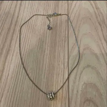스와로브스키 목걸이 상자 없음