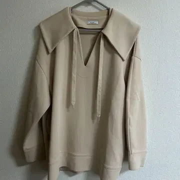 CLANE 베이지 큰 옷깃 맨투맨