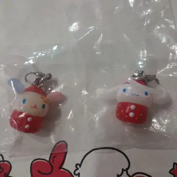 산리오 캐릭터즈 딸기 메지루시 액세서리 우사하나 시나몬