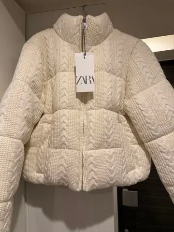 미사용 새상품 ZARA 화이트 퀼팅 자켓 M 사이즈