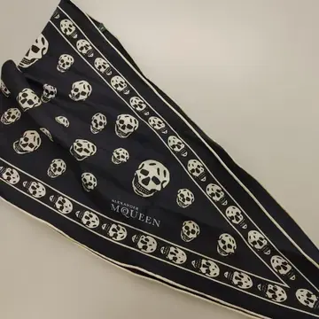 3270 알렉산더 맥퀸 실크 100% 블랙 패턴 스카프