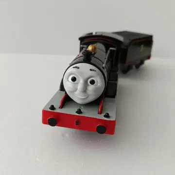 검은 제임스 프라레일 새까만 검은 새까만 토마스 첫 이야기