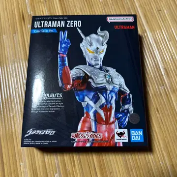 피규아트 울트라맨 제로 클리어 컬러 Ver. 개봉품 새상품급