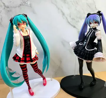 하츠네 미쿠 피규어 2개 묶음 판매