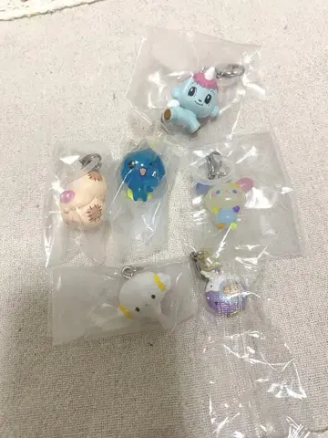 캡슐 토이 6개 세트 묶음 판매 산리오 물방울짱